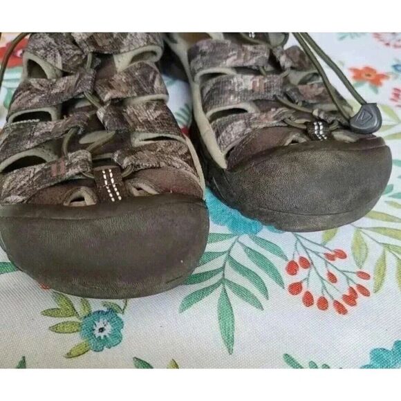 Keen  Newport H2 Camo Waterproof Brown Outdoor Sandals 1022136 Men\'s Size 9 main image 8